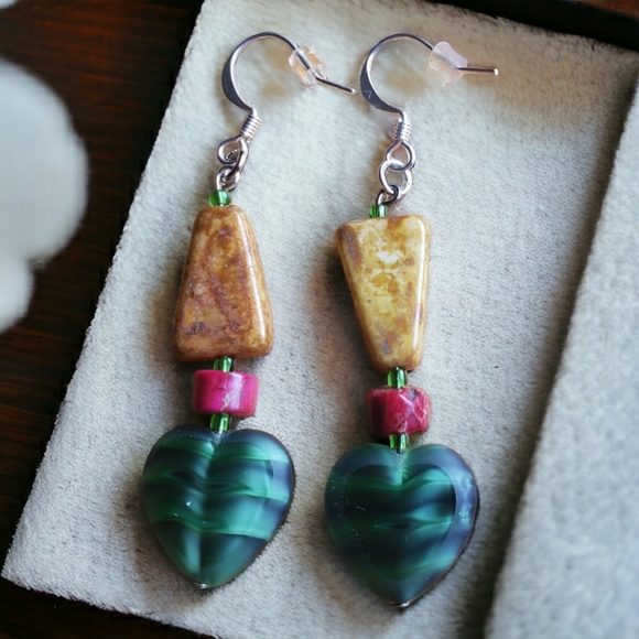 Green & Tan Beaded Heart Handcrafted Earrings - Picture 2 of 6